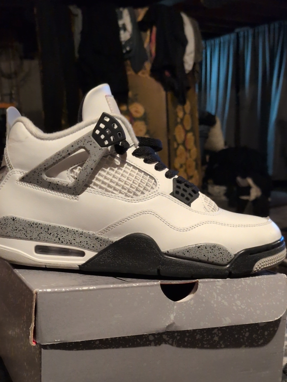 Nike Jordan 4 White Cement